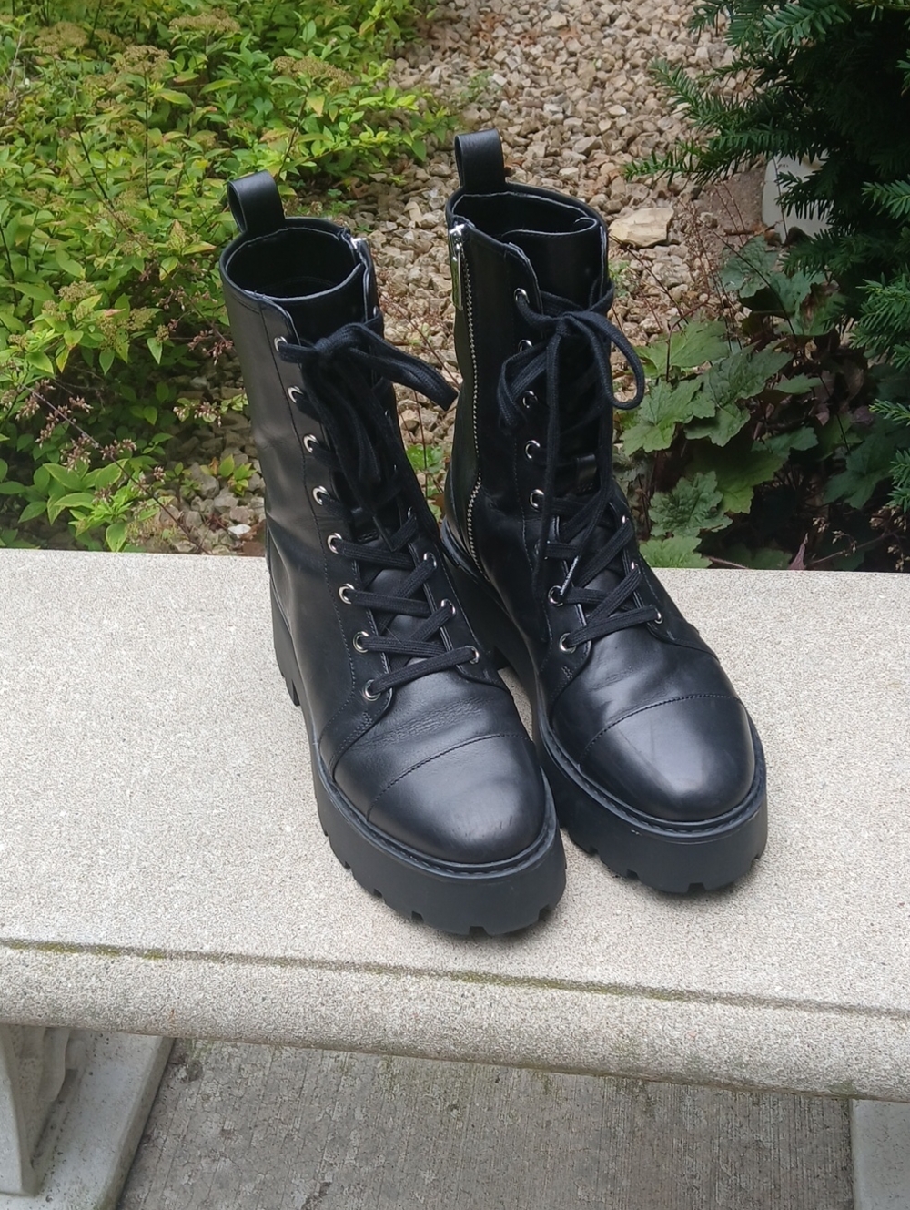 Michael Kors Blake Leather Combat Boots, platform lug-sole boots Sz 9 M